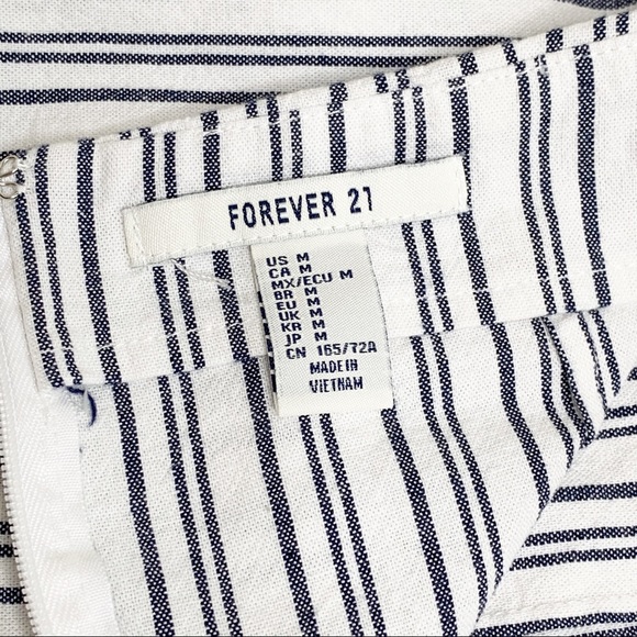 Forever21 White and Blue Striped Skort Size Medium - Picture 6 of 8